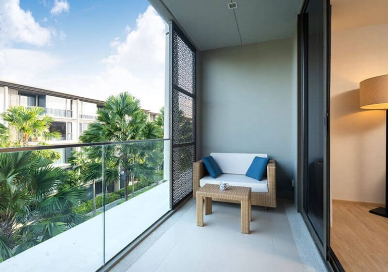 Renovating a Living Room? Experts Share Their Secrets